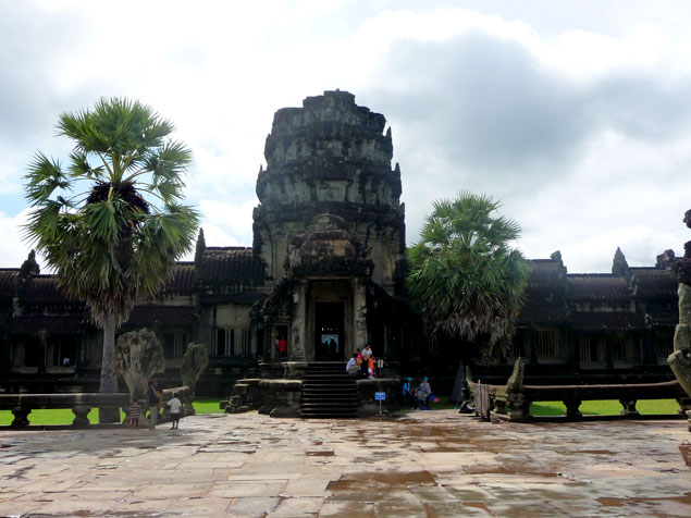 Entrada Angkor Wat