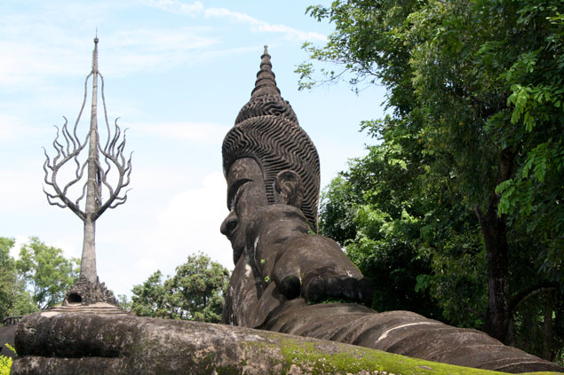 Estatua budista gigante