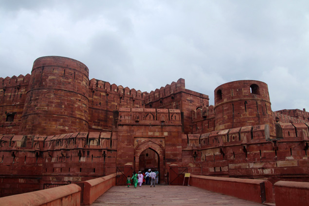 Puerta de Amar Singh , l a mas espectacular del fuerte de Agra