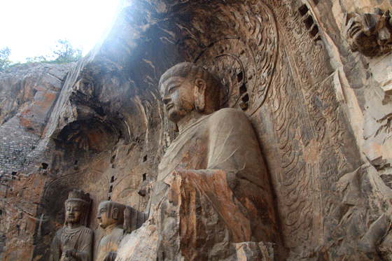 Grutas de Longmen , las célebres Cuevas de Luoyang