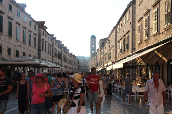 Que ver en Dubrovnik , calle Stradun